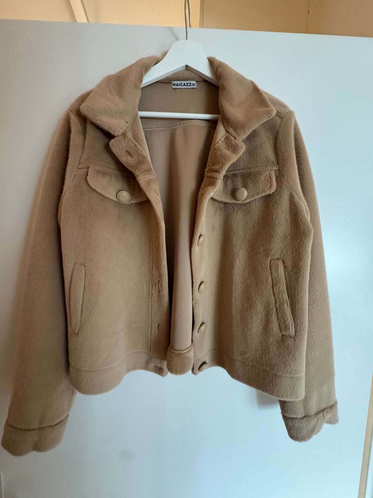 Stijlvol dames jasje van Maicazz - Maat 42, Beige, Maat 42/44 (L), Ophalen of Verzenden, Jasje