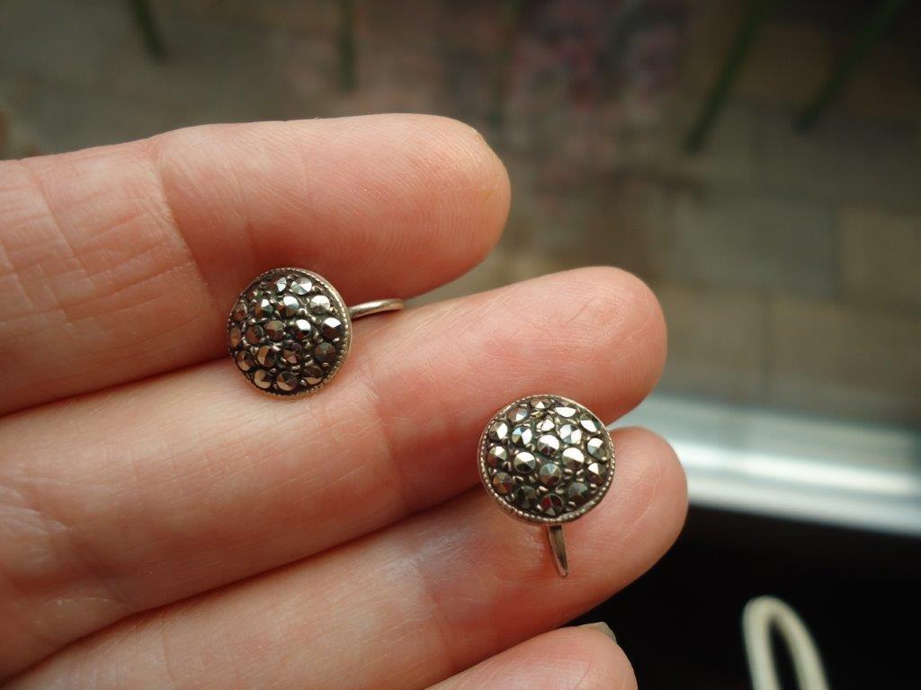 mooie echt zilveren schroef oorbellen rondjes met markesiet, Ophalen of Verzenden, Zo goed als nieuw, Knopjes of Stekers, Zilver