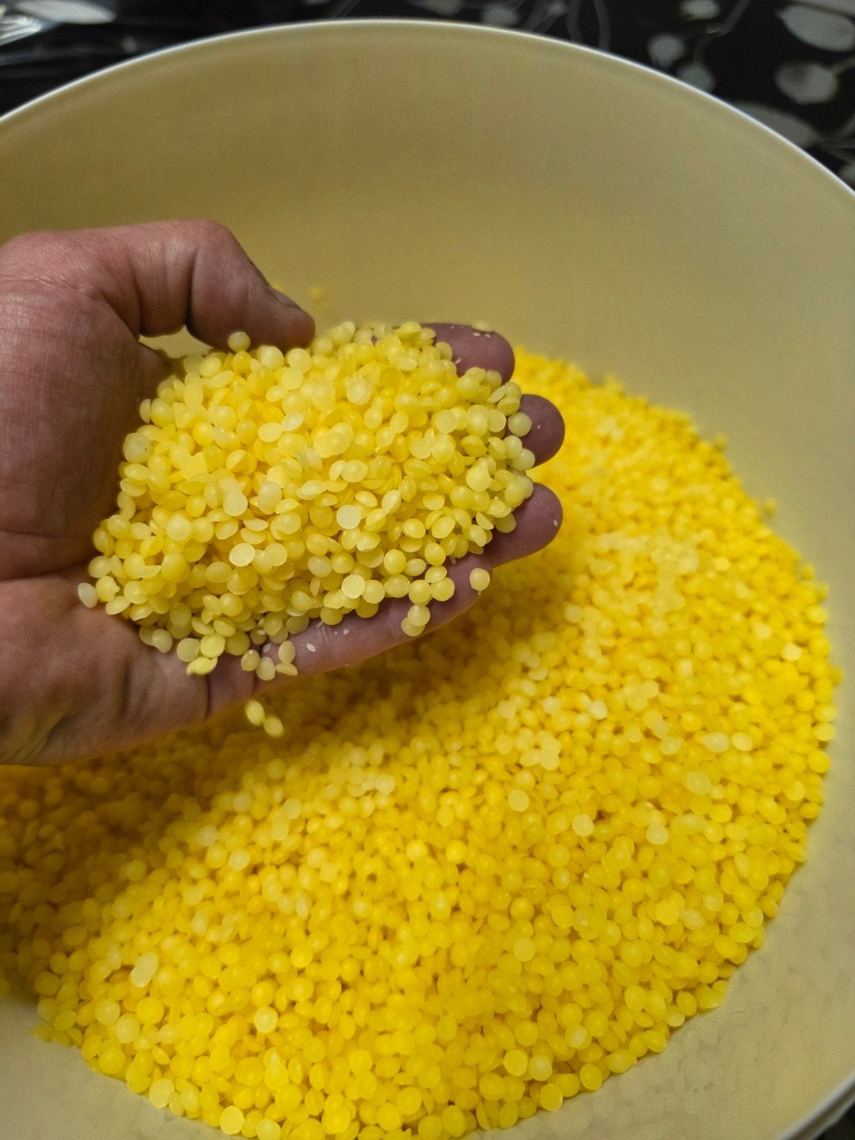 puur bijenwas / beeswax 85kg / lees advertentie, Ophalen