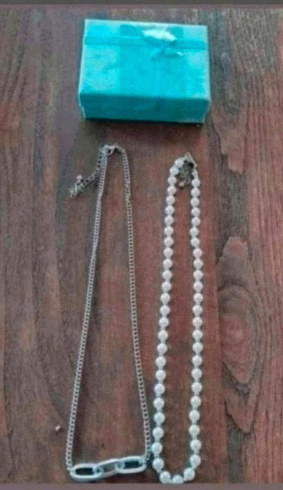 Set van 2 nieuwe kettingen: parelketting & zilverkleurig, Overige materialen, Verstelbaar, Nieuw, Ophalen of Verzenden