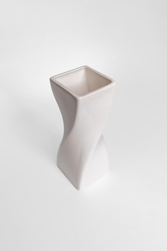 Vintage Moderne Witte Vaas Jaren 80, Huis en Inrichting, Woonaccessoires | Vazen, Gebruikt, Wit, Aardewerk of Porselein, Ophalen of Verzenden