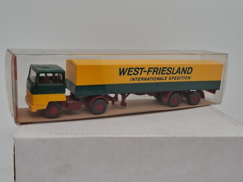 Ford vrachtwagen West-Freisland huiftrailer - Wiking 1/87, Verzenden, Zo goed als nieuw, Bus of Vrachtwagen, Wiking
