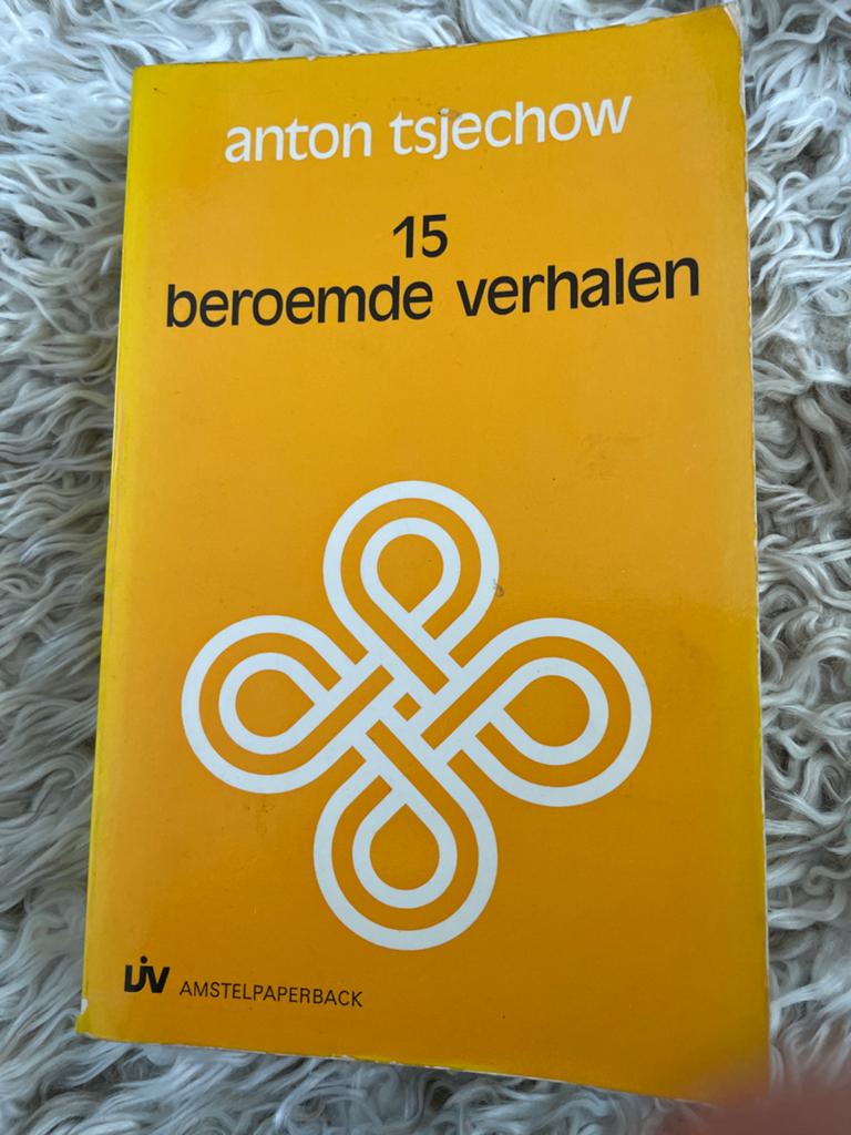 Anton Tsjechow - 15 beroemde verhalen (Amstelpaperback), Ophalen of Verzenden, Gelezen, Europa overig