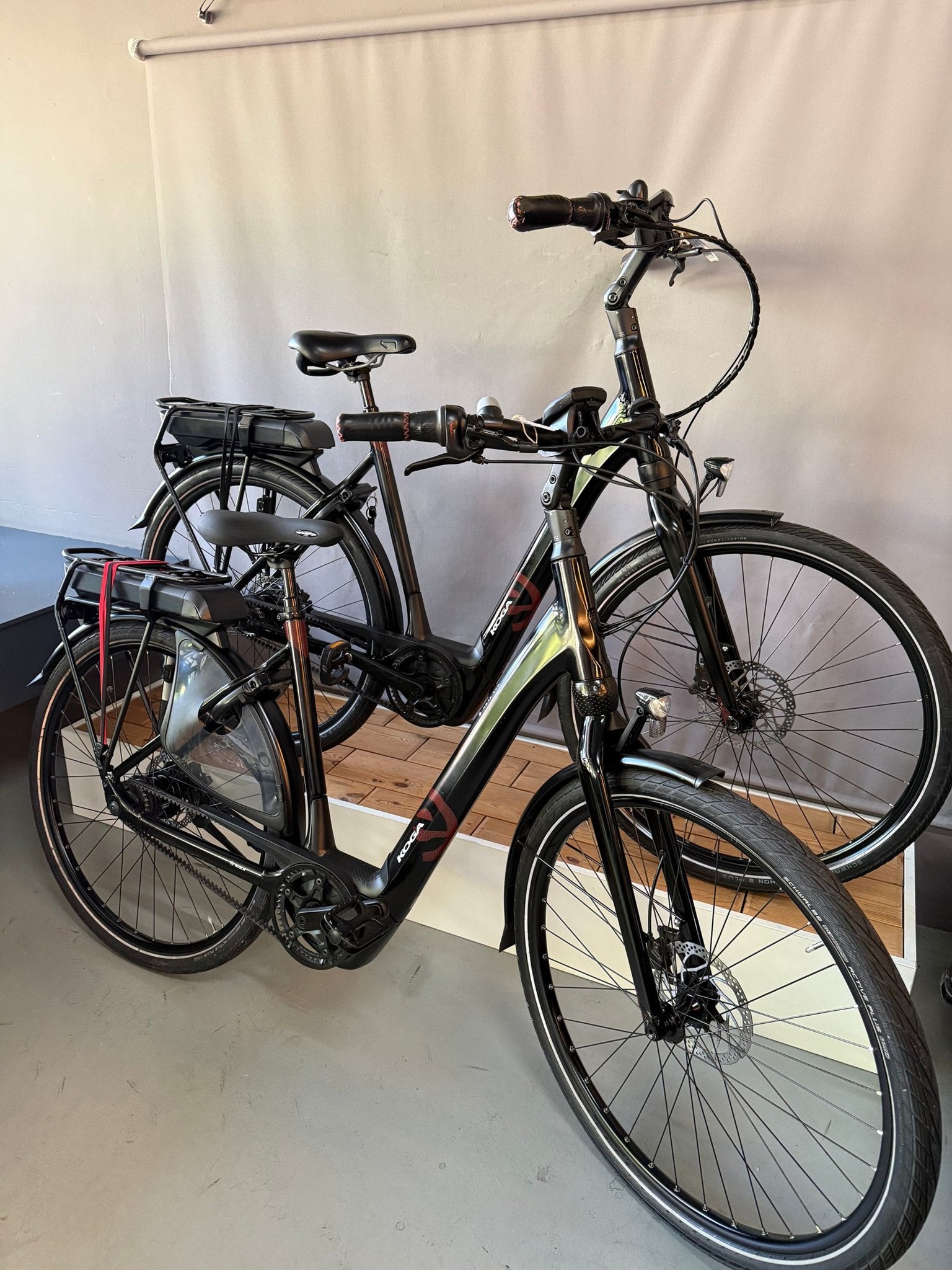 Set elektrische fietsen KOGA E-NOVA EVO Belt 500wh, -, -, Zo goed als nieuw, -