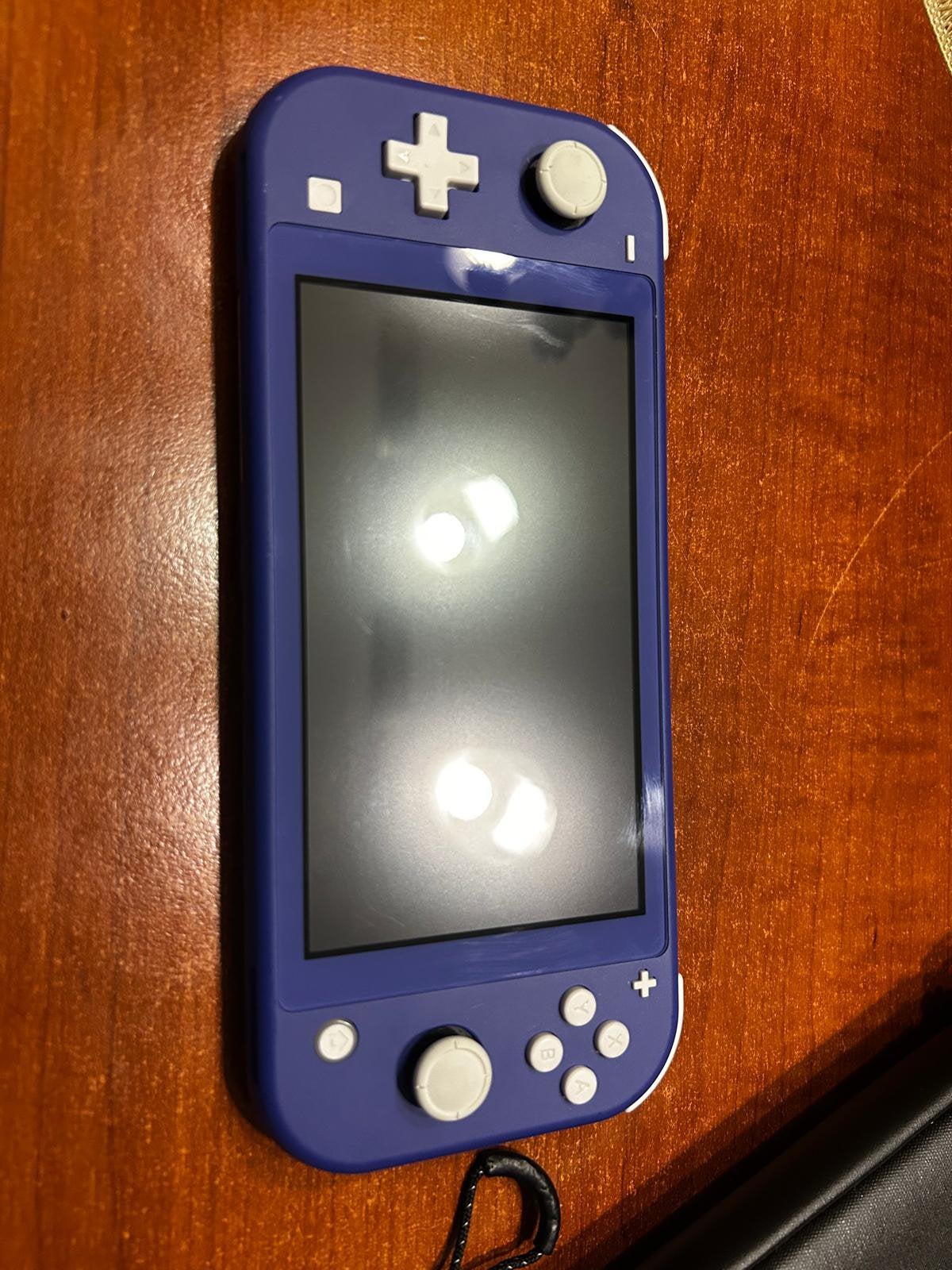 Nintendo switch lite, Spelcomputers en Games, Spelcomputers | Nintendo Switch Lite, Ophalen, Overige kleuren, Zo goed als nieuw