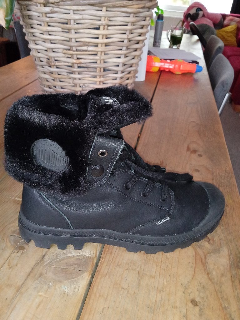 Palladium Baggy Nubuck leer zwart mt. 40, Kleding | Dames, Schoenen, Ophalen, Zwart, Lage of Enkellaarzen, Palladium