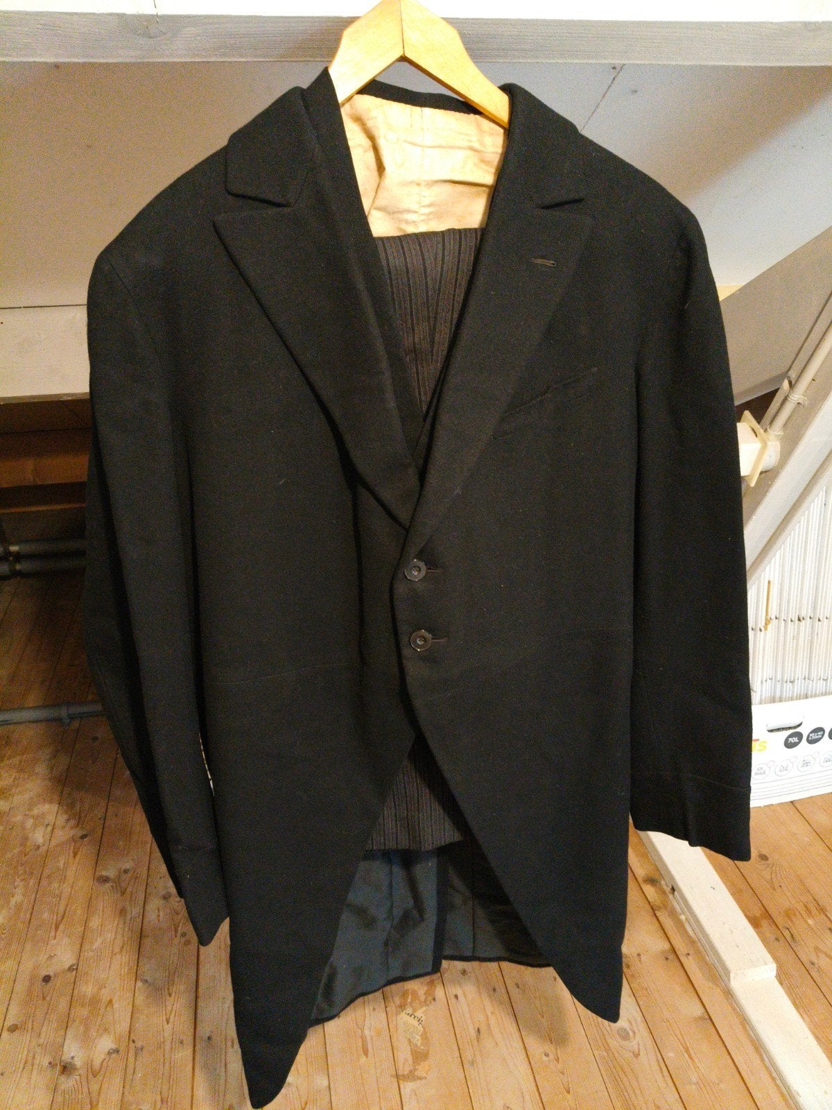 Vintage Heren Kostuum - Zwart met Gestreepte Broek, Ophalen of Verzenden, Heren, Onbekend