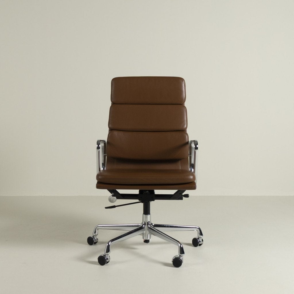 Vitra Eames EA 219 Soft Pad Bureaustoel Camel Leer - Chroom, Huis en Inrichting, Vitra, Zo goed als nieuw, Niet ingevuld, Niet ingevuld