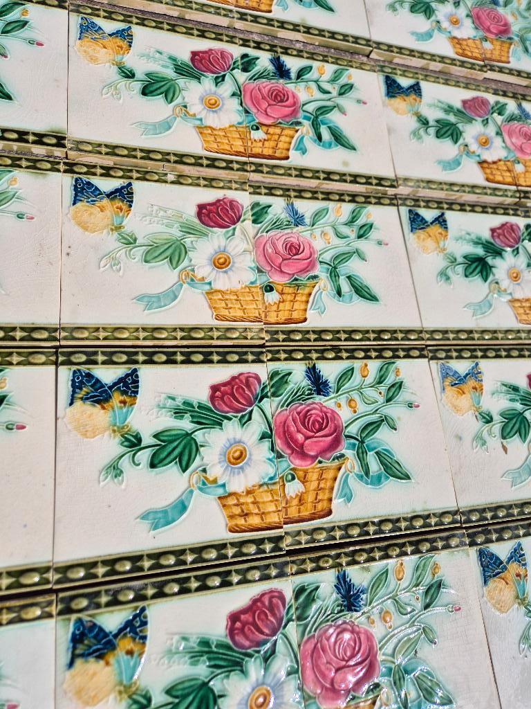 36 Art nouveau wandtegels vlinders en bloemen in relief, Ophalen