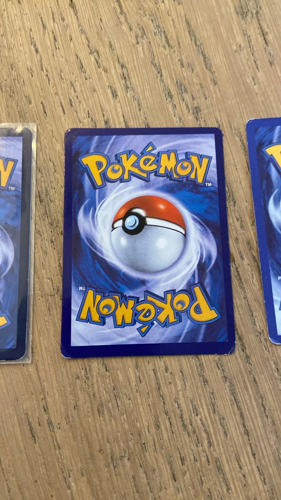 Pokémon kaarten: Charizard VMAX, Pikachu&Zekrom GX, Kartana, Ophalen, Zo goed als nieuw, Meerdere kaarten, Foil