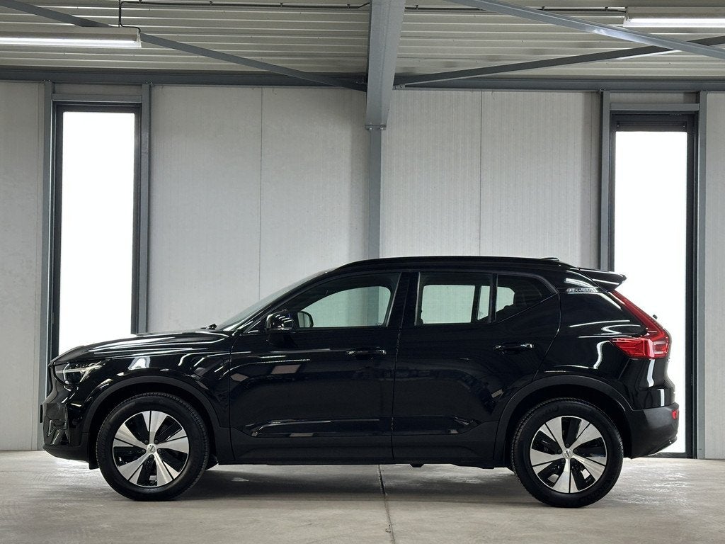 Volvo XC40 1.5 T5 Plug-in hybrid Plus Dark 262 pk | Acc | Me, Auto's, Volvo, 12 maanden, Stof, Zwart, Zwart
