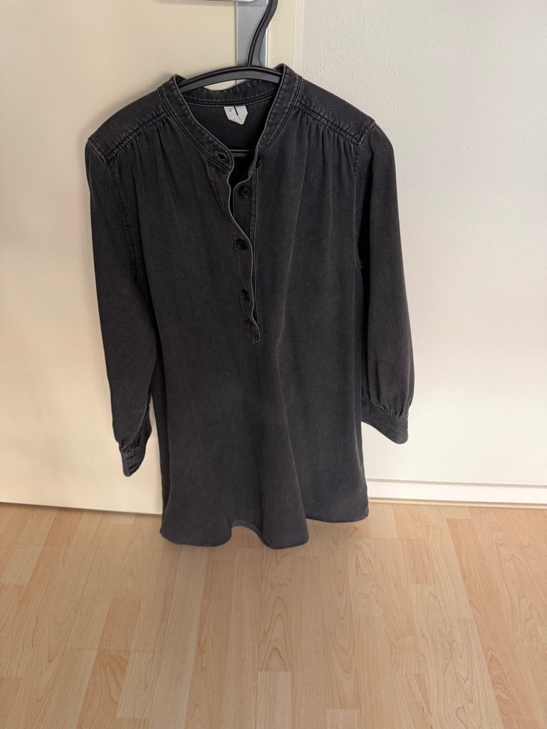 Arket - Zwarte ruime denim jurk maat 36, Zwart, Ophalen of Verzenden, Zo goed als nieuw, Arket