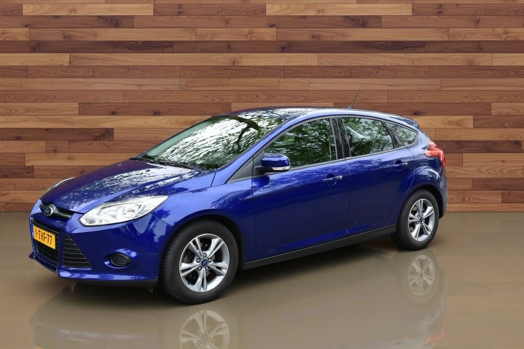 Ford Focus 1.0 EcoBoost Edition | NAVIGATIE | TREKHAAK, Euro 5, Gebruikt, Zwart, Start-stop-systeem