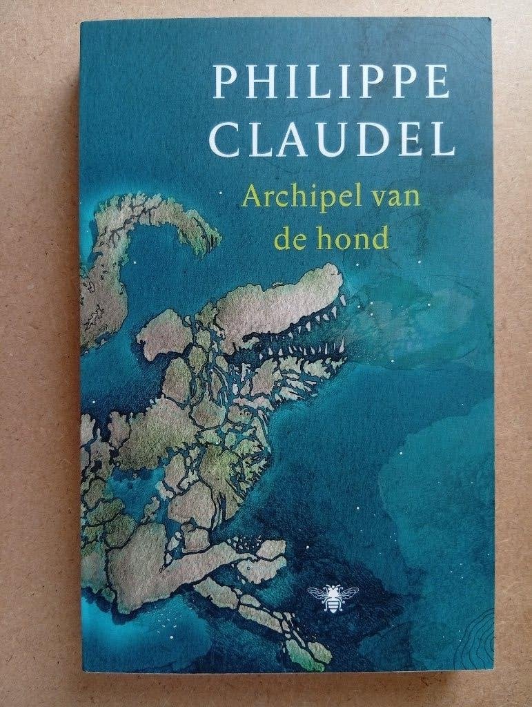 Philippe Claudel - Archipel van de hond, Gelezen, Europa overig, Philippe Claudel, Ophalen of Verzenden