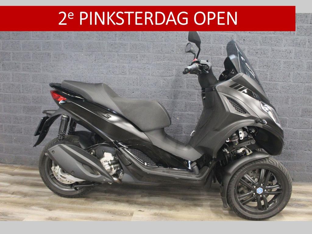 PIAGGIO MP3 300 HPE LT (bj 2024) 2,577 km  Nieuwstaat!!, Motoren, Scooter, Onbekend, Onbekend, Minimaal motorrijbewijs A2