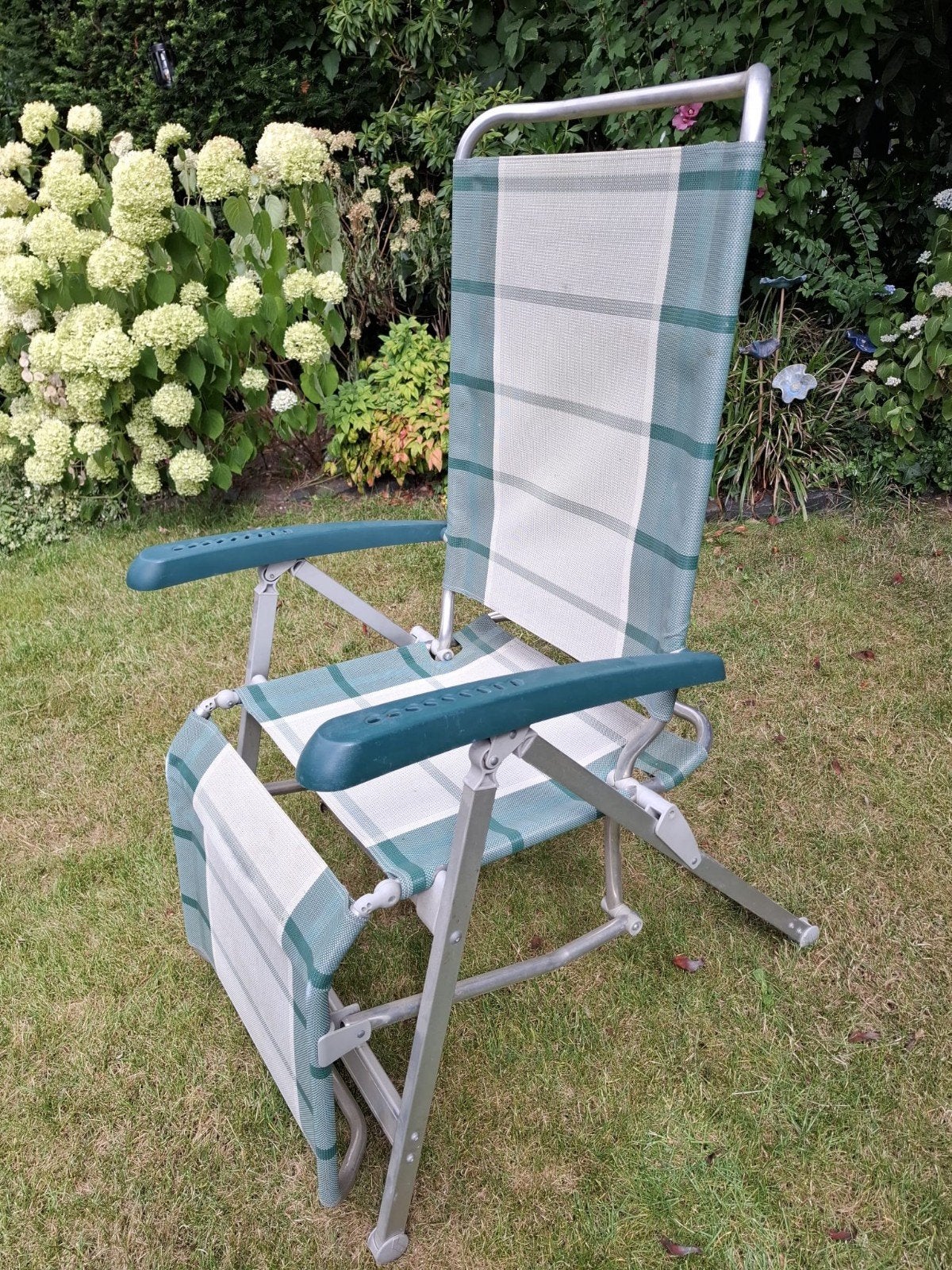 Comfortabele verstelbare tuinstoel met voetensteun, Tuin en Terras, Tuinstoelen, Ophalen, Gebruikt, Textileen, Verstelbaar