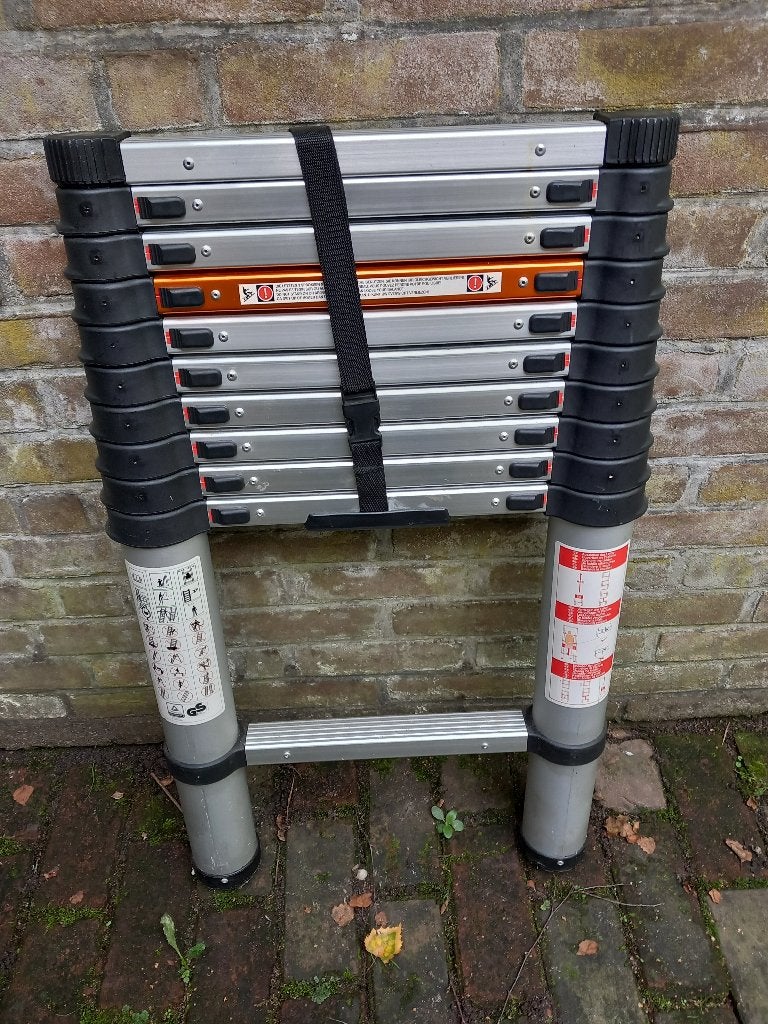 Telescopische vouwladder, Doe-het-zelf en Verbouw, Ophalen, Zo goed als nieuw, Ladder, Opvouwbaar of Inschuifbaar