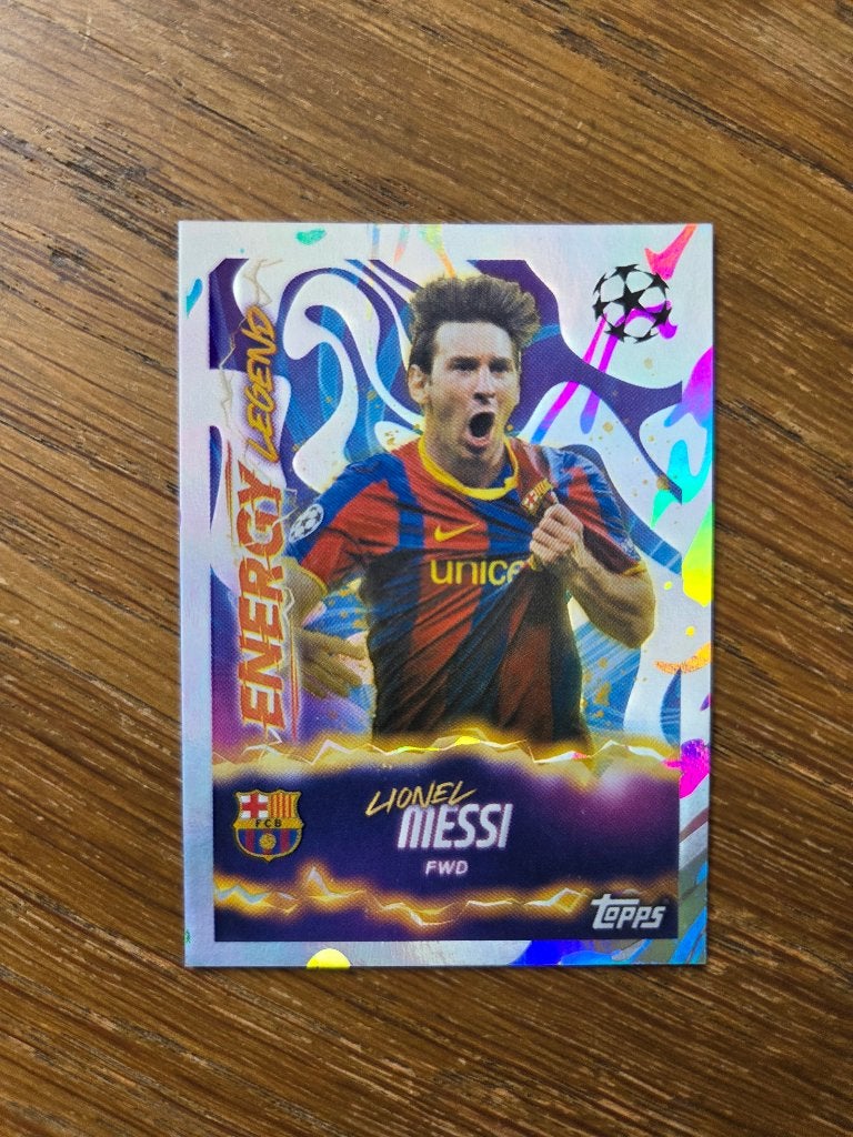Lionel Messi #568 FC Barcelona Energy Legend Topps 2025-26, Ophalen of Verzenden, Zo goed als nieuw, Losse kaart, Foil