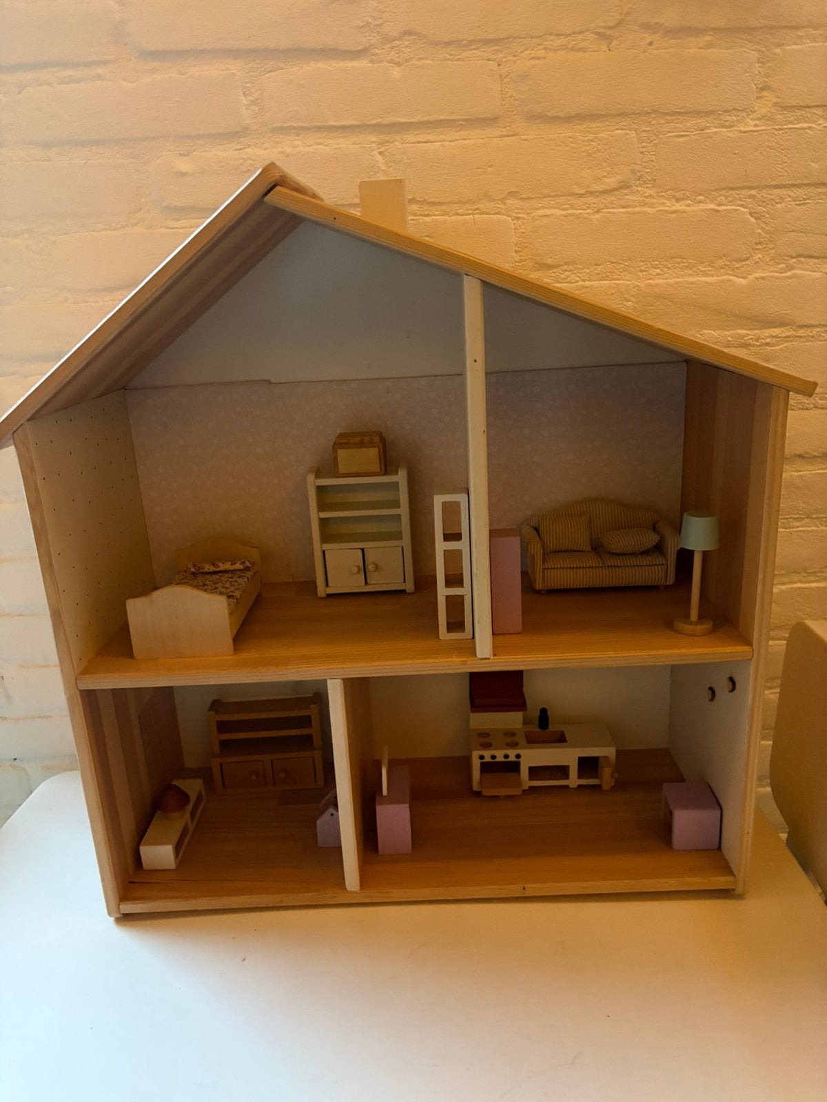 Poppenhuisje, Ophalen, Zo goed als nieuw, Poppenhuis