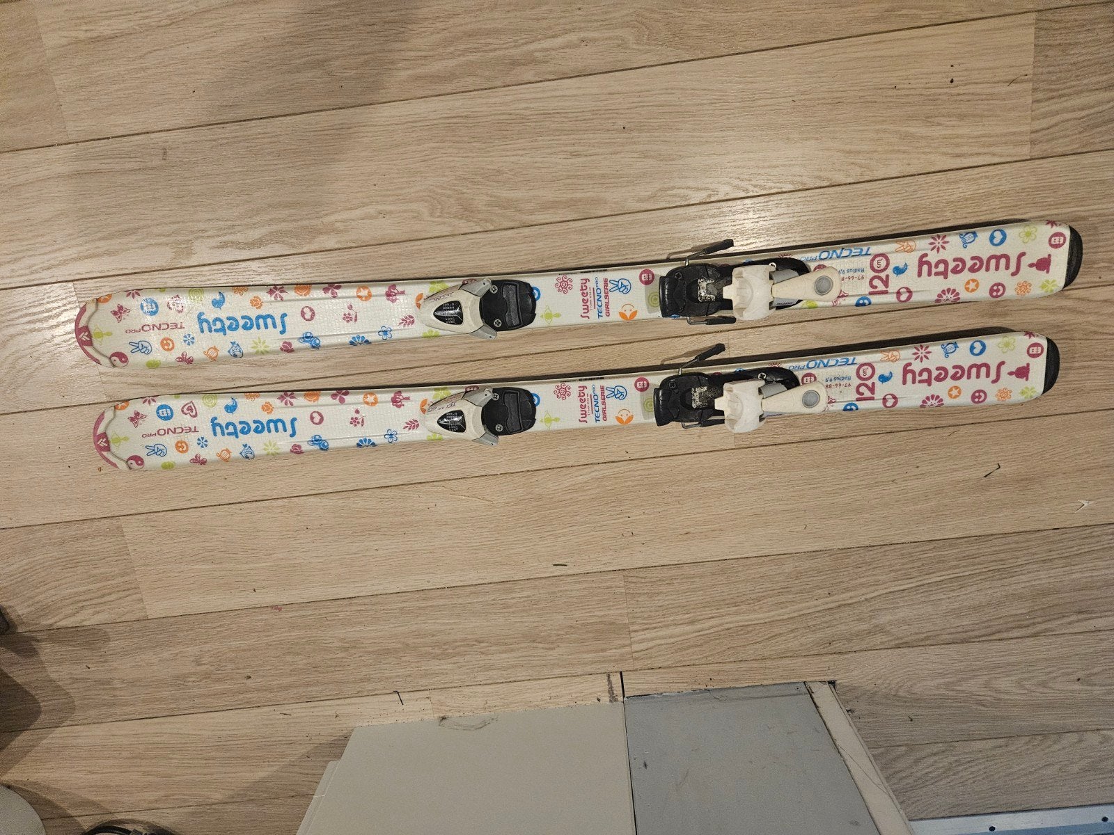 skies 120 cm meisje, Gebruikt, 100 tot 140 cm, Carve, Skiën