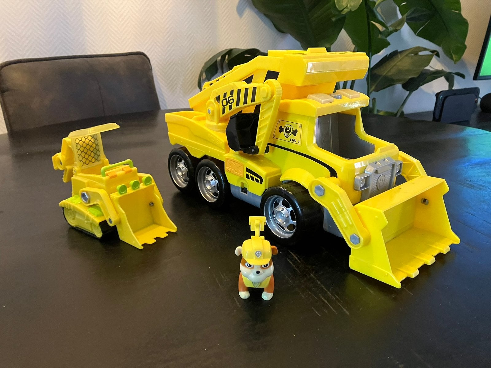 Paw Patrol Rubble voertuigen, Kinderen en Baby's, Speelgoed | Actiefiguren, Ophalen of Verzenden, Zo goed als nieuw