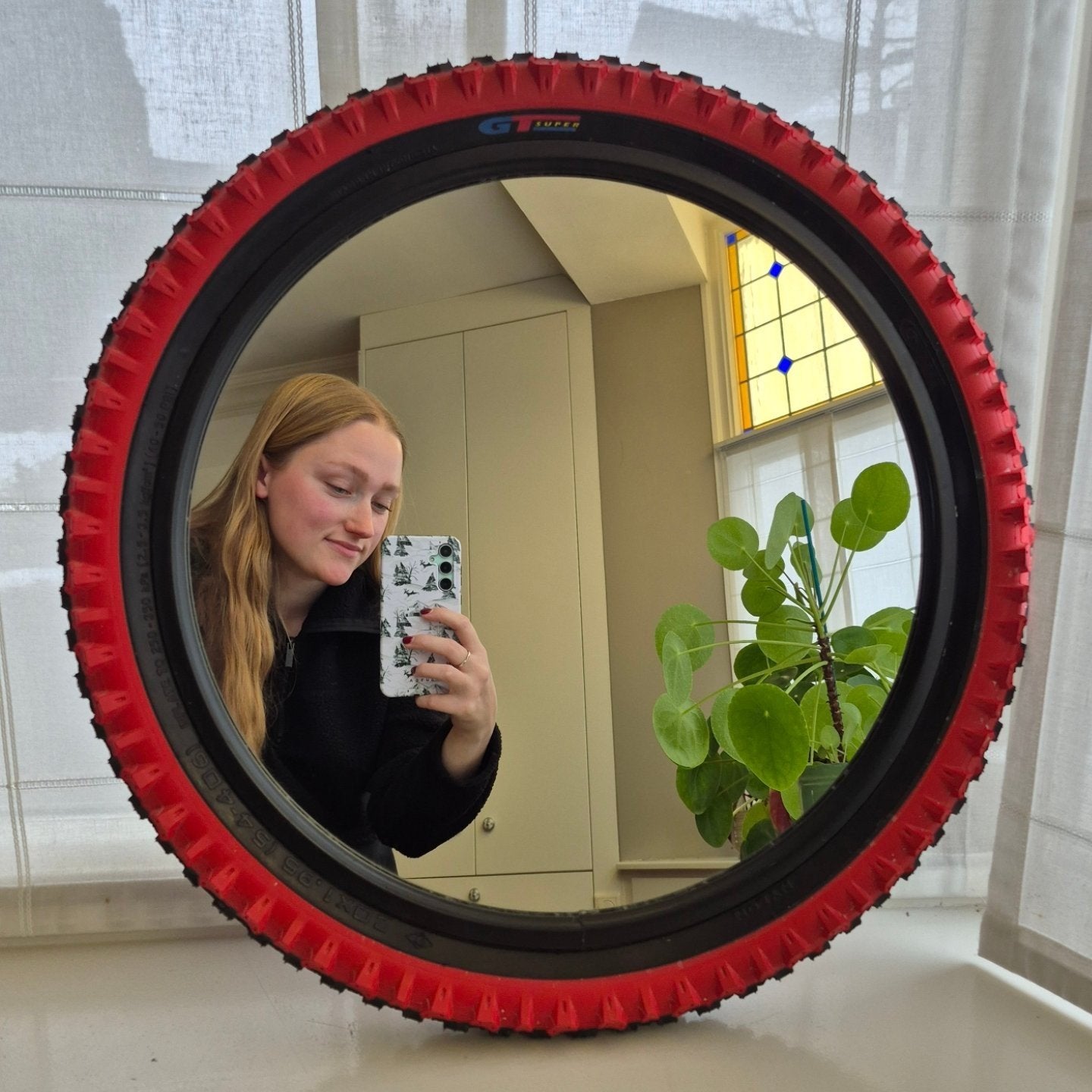 Vintage Ikea Volda spiegel fietsband rood, Minder dan 50 cm, Rond, Ophalen of Verzenden, Zo goed als nieuw