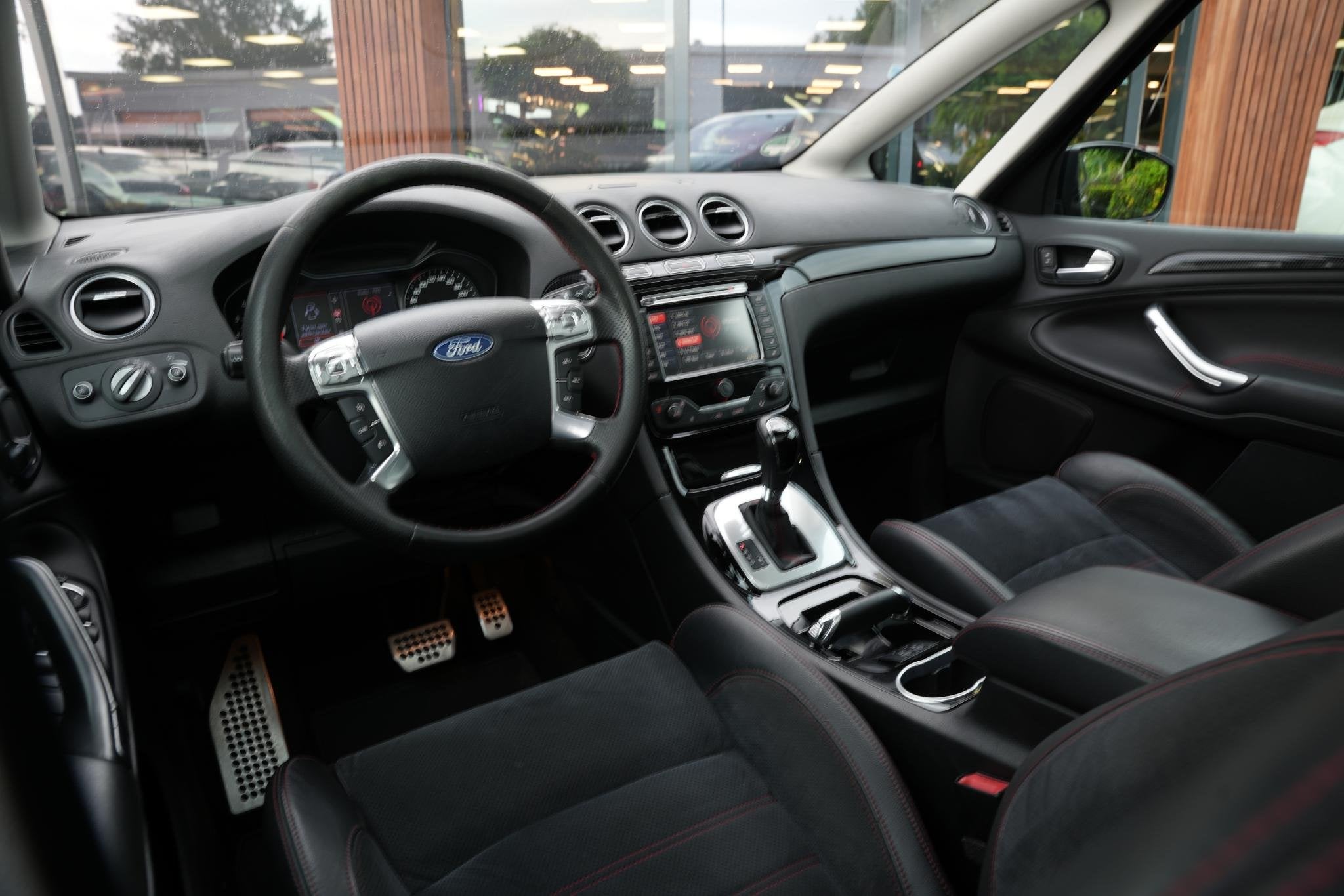 Ford S-Max 2.0 EcoBoost S Edition 7p. Panoramadak 7 Persoons, Euro 5, Gebruikt, 4 cilinders, 7 stoelen