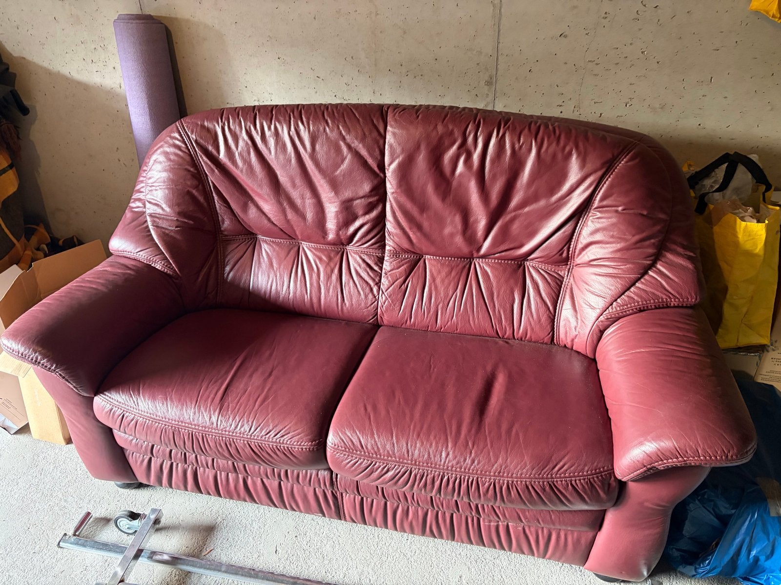 Comfortabele tweepersoons leren bank 50 euro, Ophalen, Gebruikt, 150 tot 200 cm, Tweepersoons