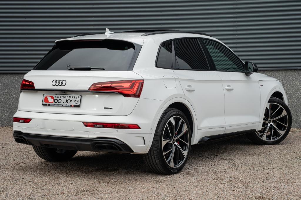 Audi Q5 55 TFSIe Q Competition 367PK | RS-stoelen | Pano | L, Automaat, 12 maanden, 14 kWh, Gebruikt