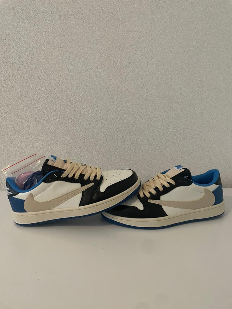Travis scot jordan 1 low fragment, Wit, Nieuw, Ophalen of Verzenden, Sneakers of Gympen