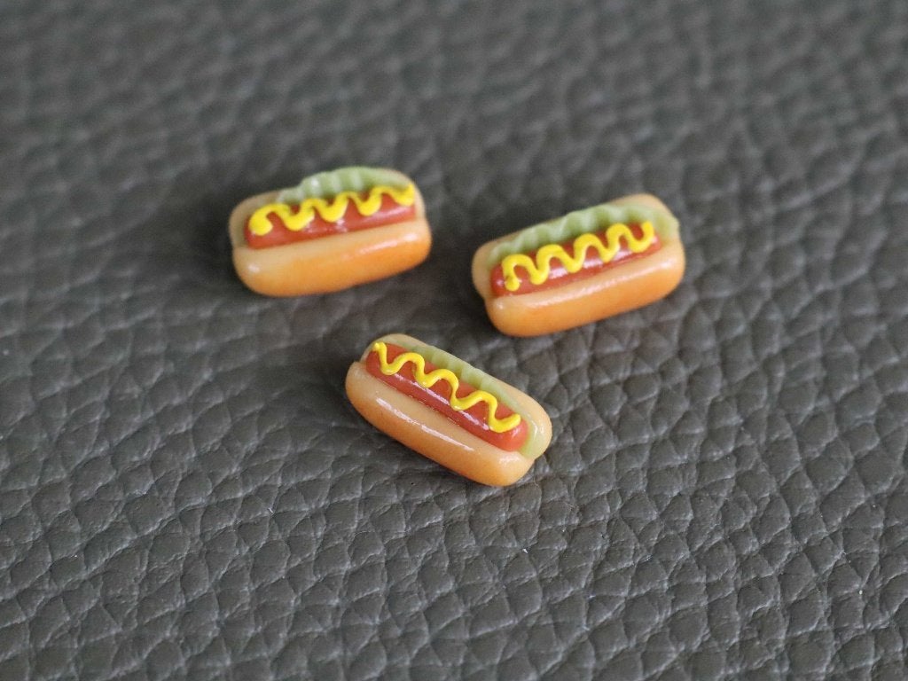 Lekkere hotdogs met mosterd en blaadje sla., Ophalen of Verzenden, Nieuw, Gebruiksvoorwerp