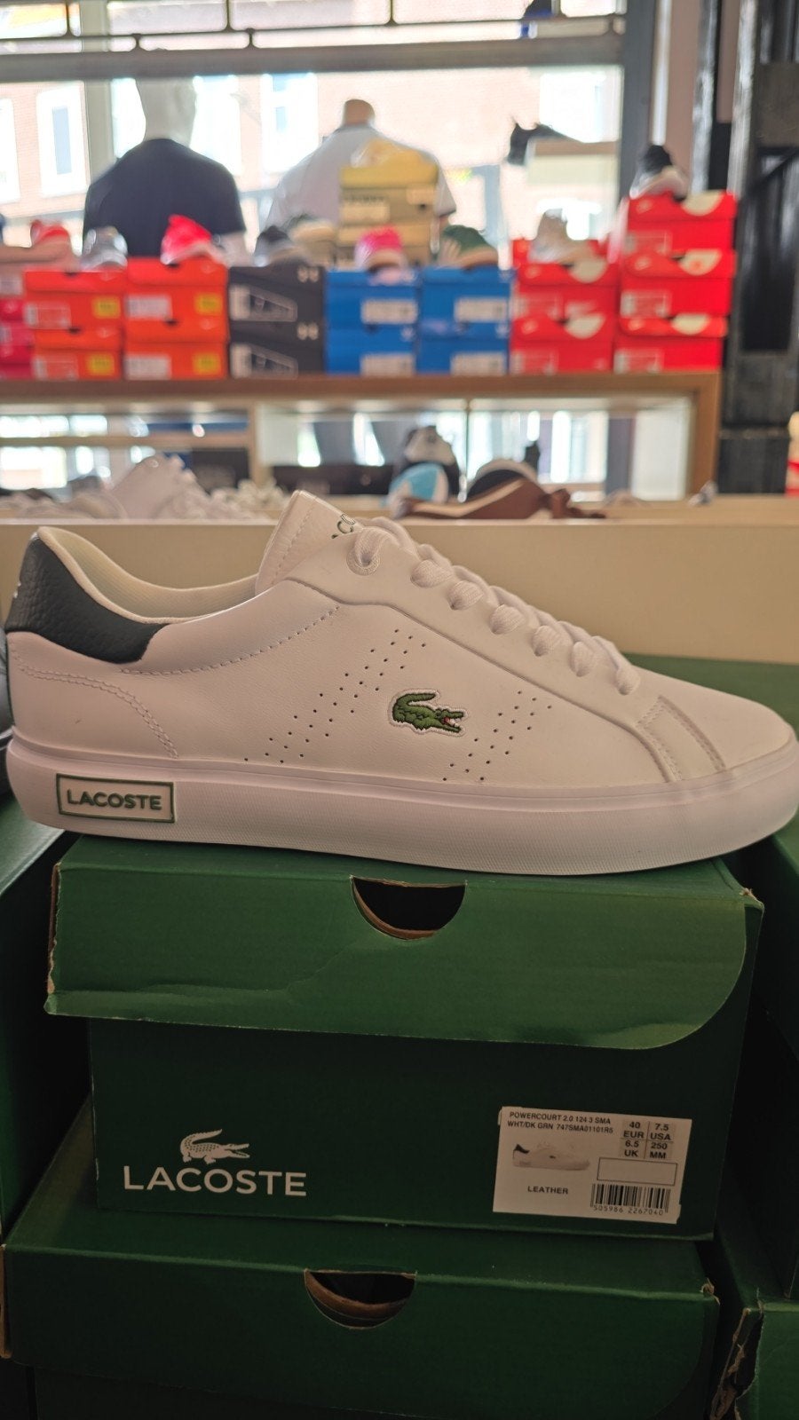 90 paar   Lacoste, Nieuw, Ophalen of Verzenden, Sneakers of Gympen, Wit