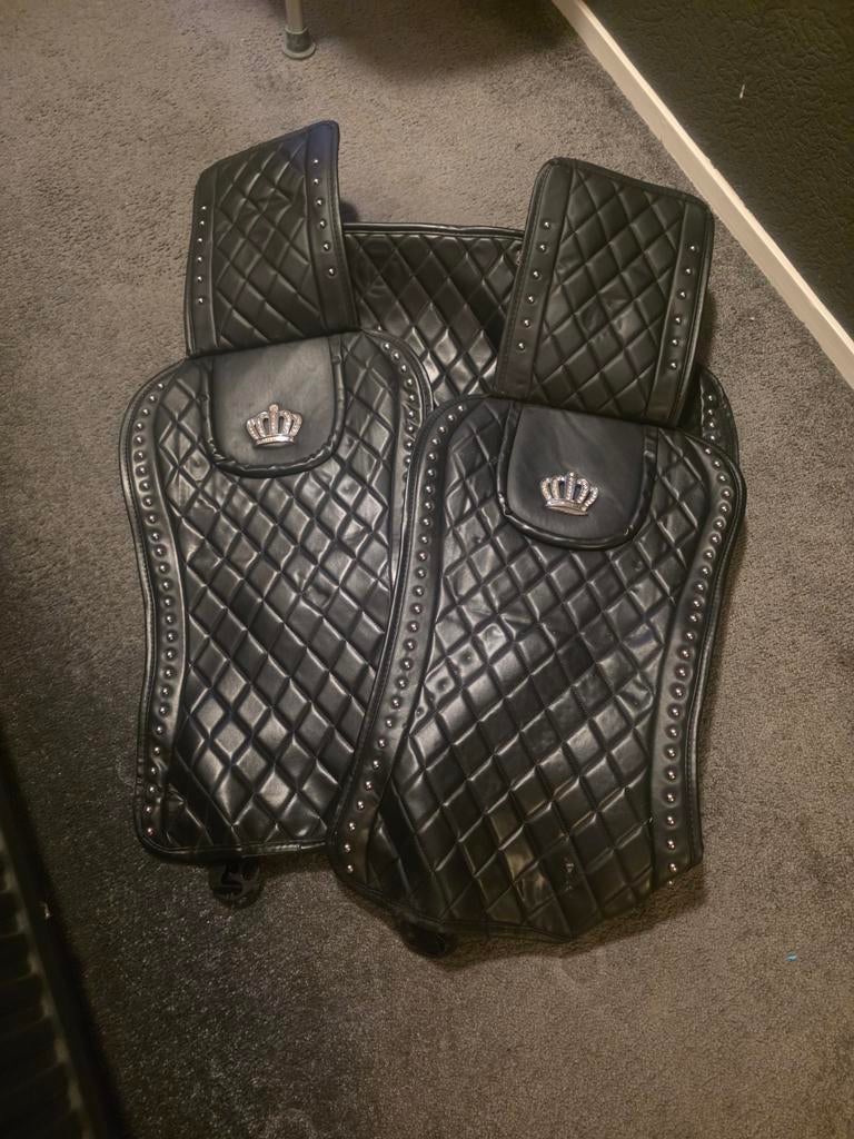 Stoelkussens voor auto met kroon design, Auto diversen, Auto-accessoires, Gebruikt, Ophalen of Verzenden
