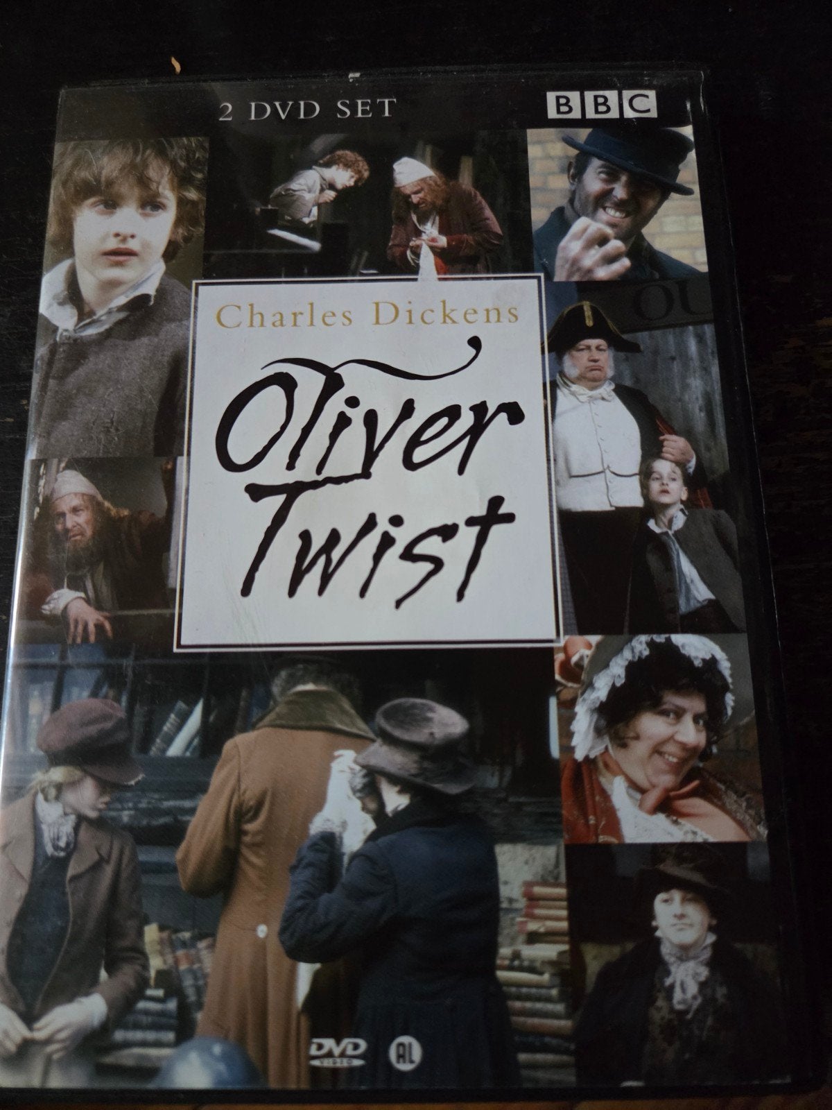 Oliver Twist Charles Dickens, Alle leeftijden, Ophalen of Verzenden, Zo goed als nieuw, Actie en Avontuur