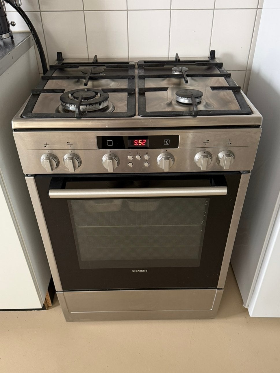 SIEMENS RVS gasfornuis met oven – 4-pits, Ophalen, Gebruikt, 4 kookzones, Gas