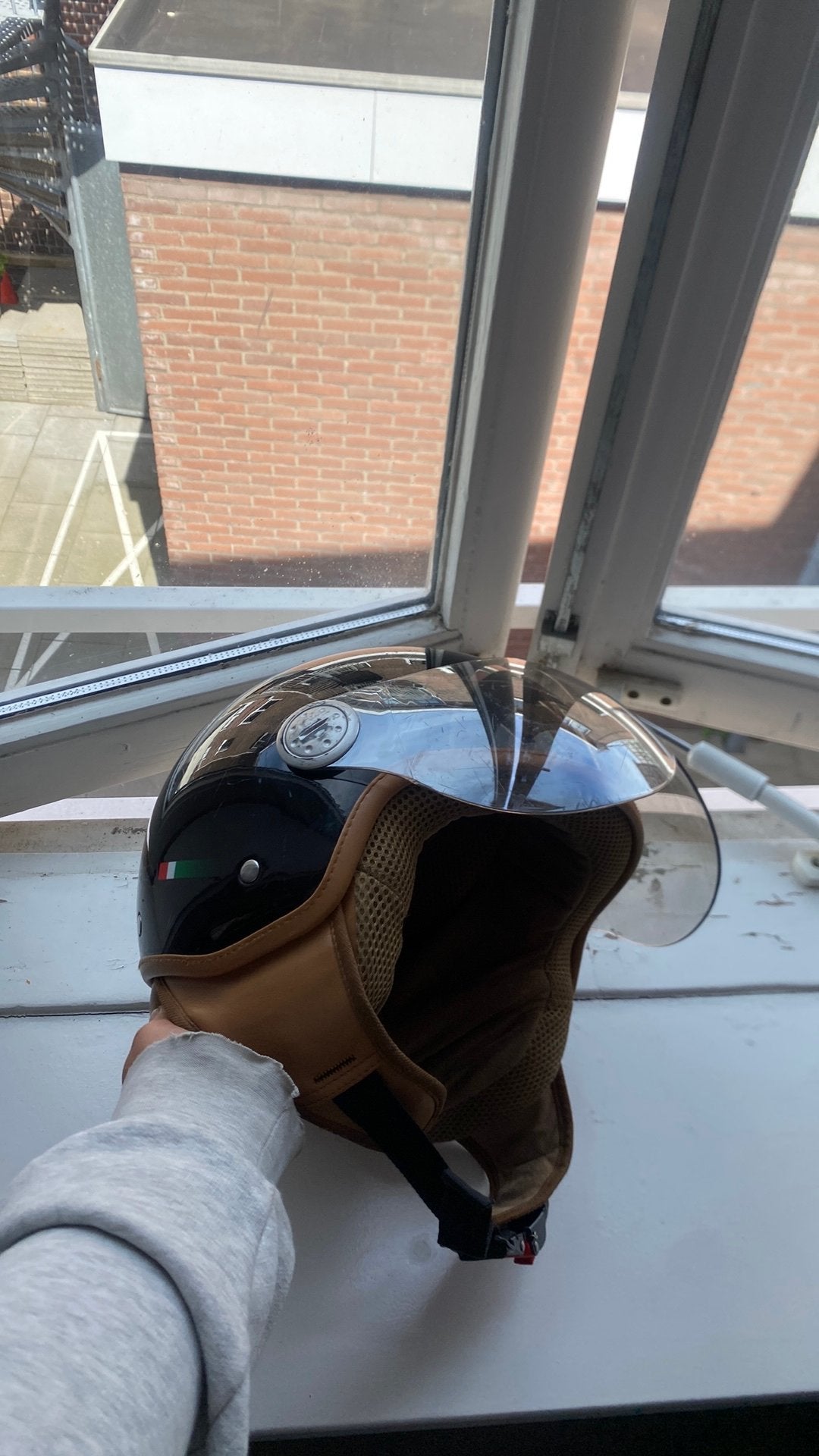 beon acooter helm, Fietsen en Brommers, Brommerhelmen, Ophalen of Verzenden, Gebruikt, Medium