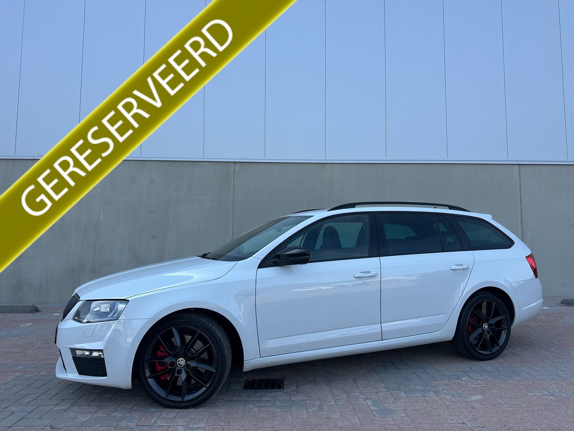 Skoda Octavia Combi 2.0 TSI RS Climate C, Cruise C, RS Sport, Auto's, Skoda, Gebruikt, Zwart, 4 cilinders, Leder en Stof