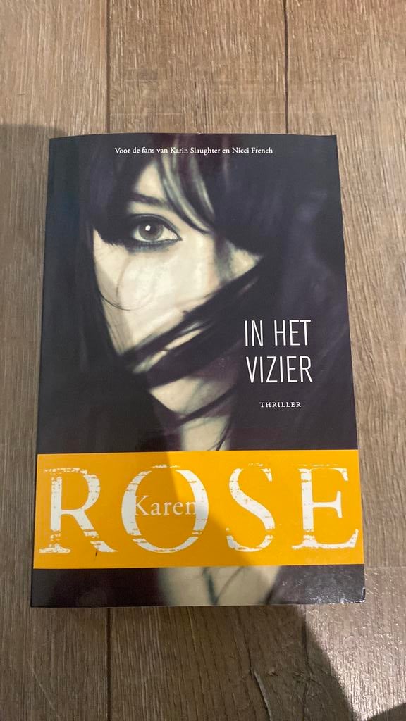 Karen rose - in het vizier, Boeken, Ophalen, Zo goed als nieuw