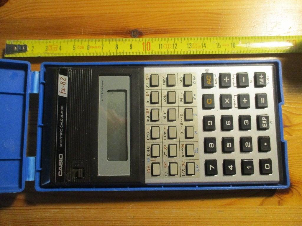 Casio calculator fx-82, Verzenden, Grafische rekenmachine, Gebruikt
