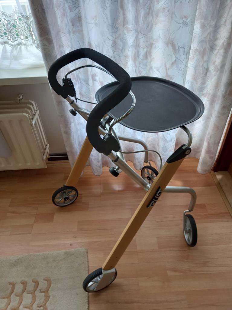 Trust Lets go rollator voor binnen indoor, Diversen, Ophalen