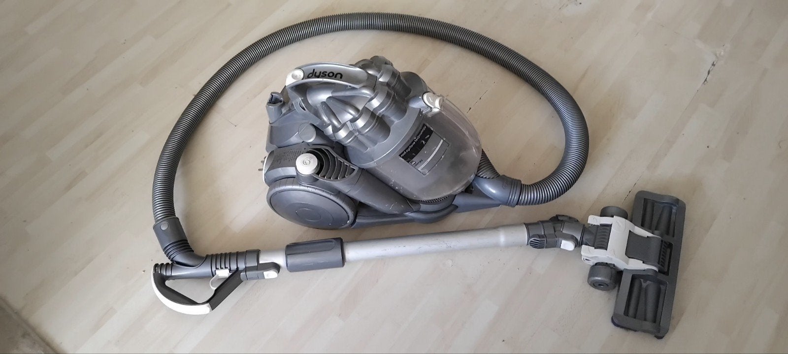 dyson. defect, Witgoed en Apparatuur, Stofzuigers, Ophalen of Verzenden, Dyson, Niet werkend, Geschikt voor harde vloeren