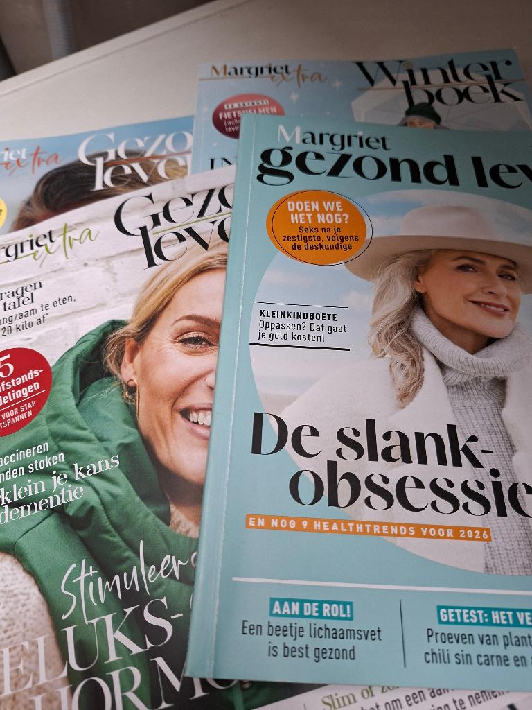 ZGAN Margriet Extra. (4 stuks), Ophalen of Verzenden, Zo goed als nieuw, Damesbladen