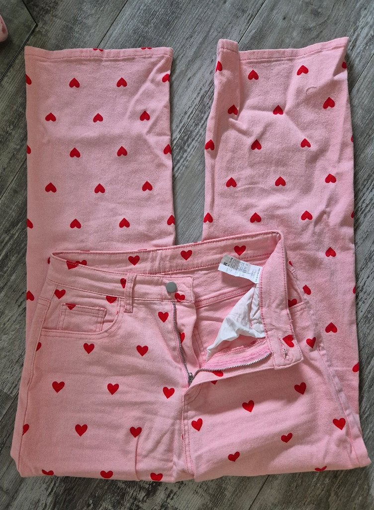 Superleuke roze broek met hartjes M zgan, Kleding | Dames, Broeken en Pantalons, Maat 38/40 (M), Ophalen of Verzenden, Zo goed als nieuw