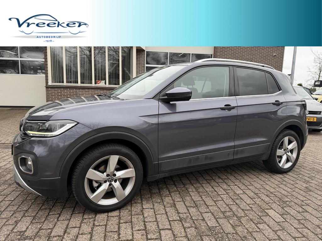 Volkswagen T-Cross 1.5 TSI Style stoel verwarming l Camera l, 4 cilinders, 150 pk, Grijs, SUV of Terreinwagen
