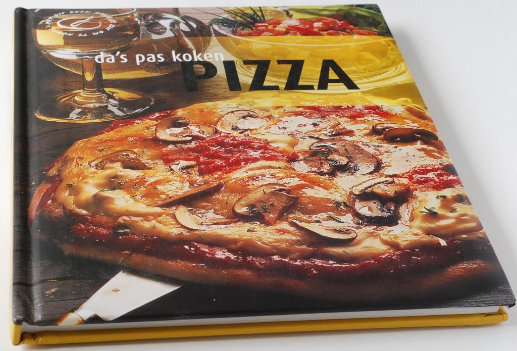 Kookboek Pizza Da’s Pas Koken Rebo Luxe Hardcover Foam 2008, Verzenden, Zo goed als nieuw, Italië