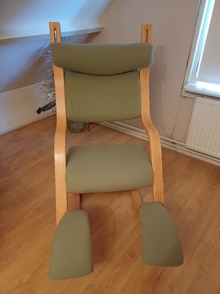 Stokke ergonomische kniestoel Opsvik, Huis en Inrichting, Ophalen, Hout, Gebruikt, Ergonomisch