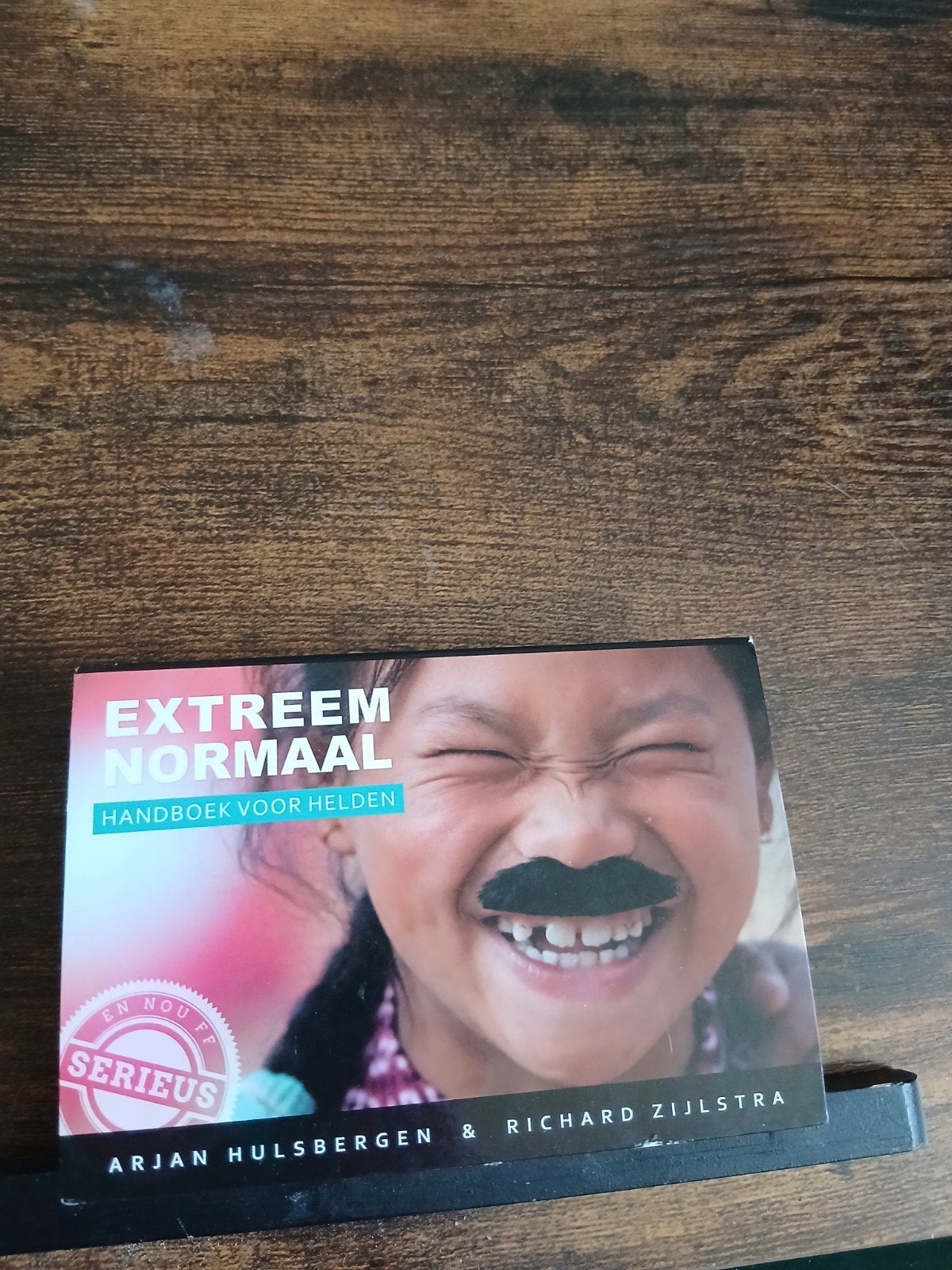 Dwarsligger Extreem Normaal - Handboek voor Helden, Arjan Hulsbergen & Richard Zijlstra, Christendom | Protestants, Ophalen of Verzenden
