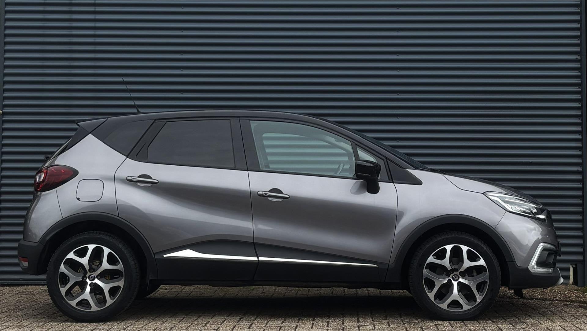 Renault Captur 1.3 TCe 150pk EDC GPF, Auto's, Renault, Automaat, Parkeersensor, 15 km/l, Gebruikt