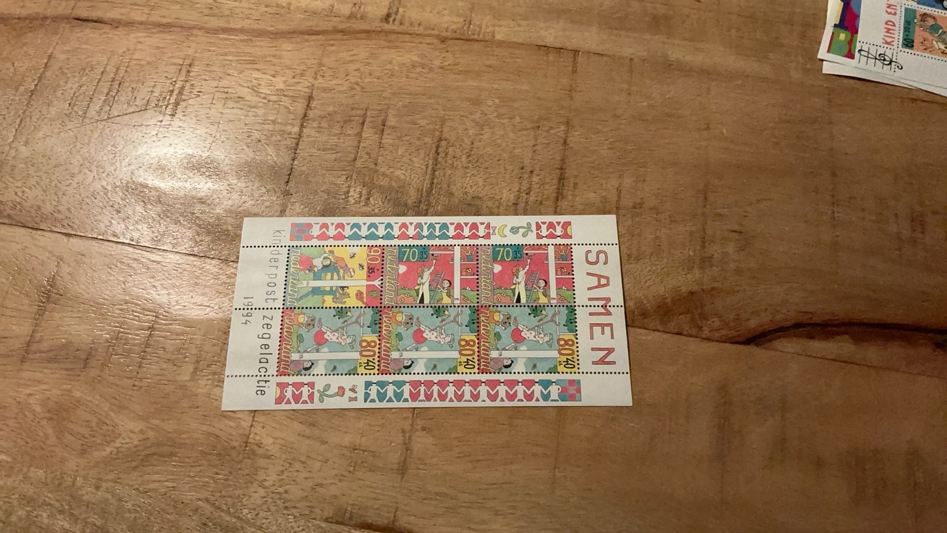 Kinderpostzegels, Ophalen