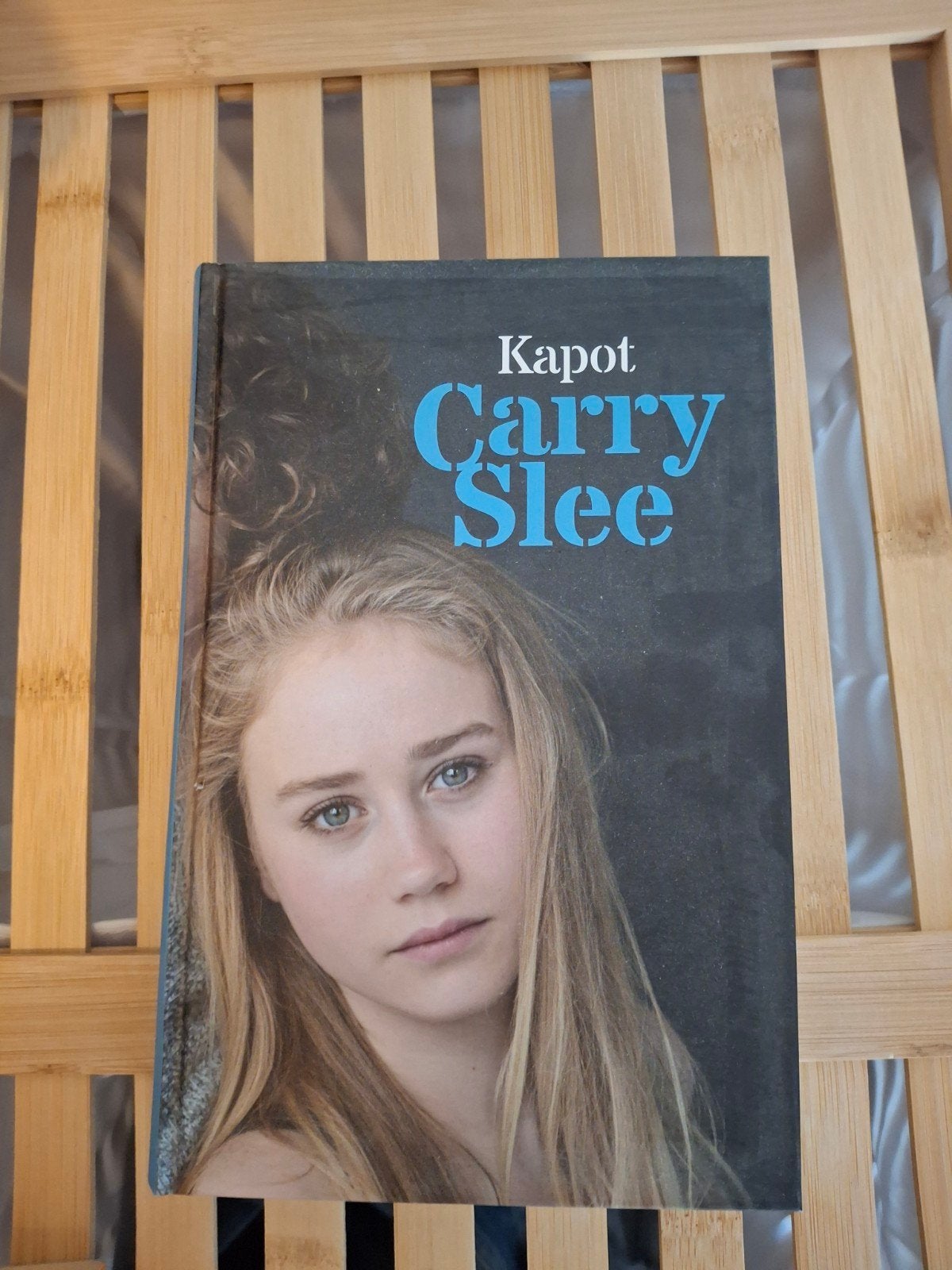 Carry Slee Kapot, Ophalen of Verzenden, Zo goed als nieuw